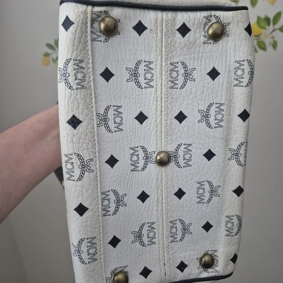 MCM Purse - Picture 7 of 11